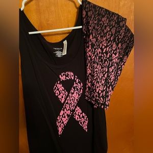 Torrid size 1 Breast Cancer Awareness activewear